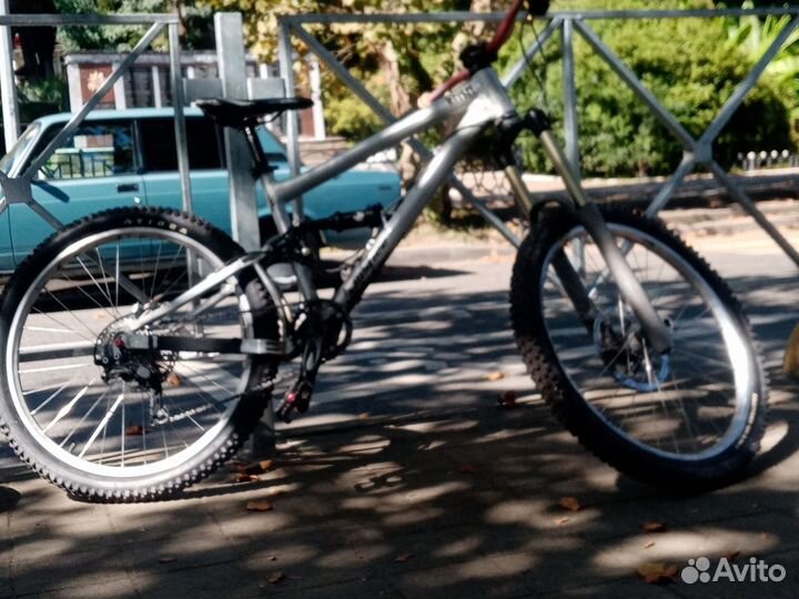 Велосипед banshee