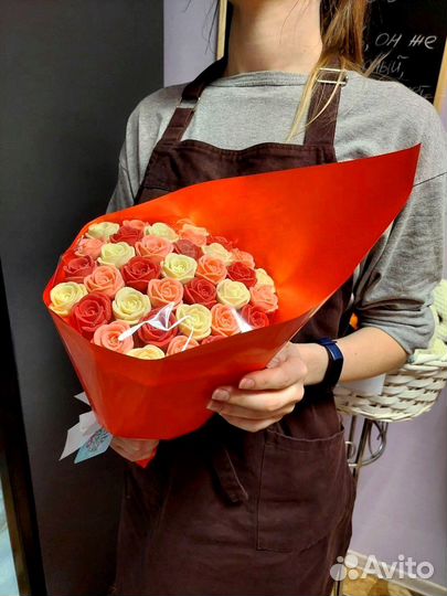 Розы из Белого Шоколада - 29 шт Букете