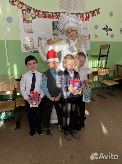 Новогодние поздравления в школу и сад