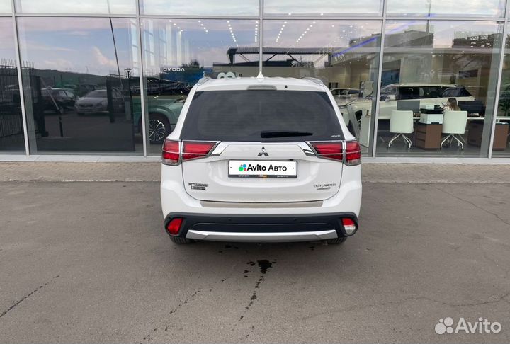 Mitsubishi Outlander 2.0 CVT, 2016, 140 650 км