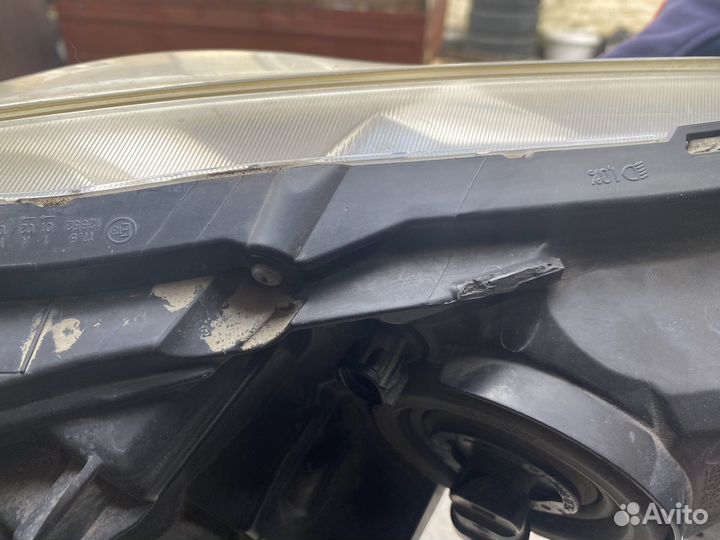 Фара левая тойта виш 20 кузов