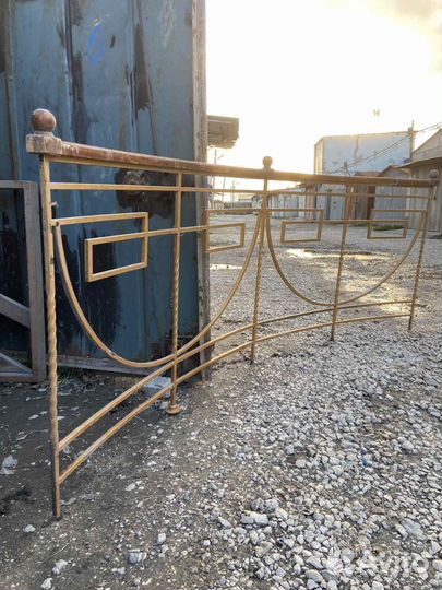 Ограждение металлическое, полукруг