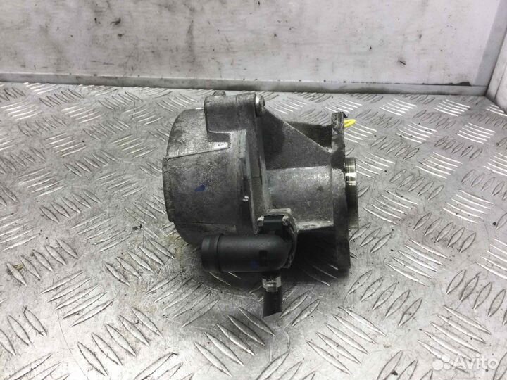 Насос вакуумный Renault Megane F9q804