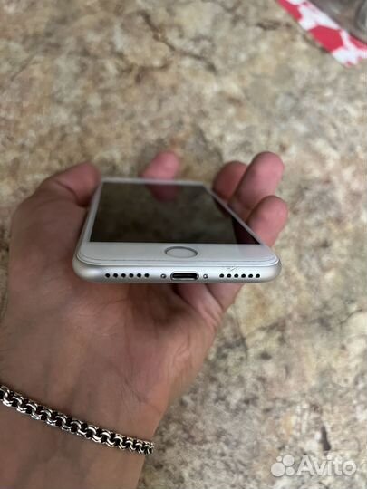 iPhone 8, 256 ГБ