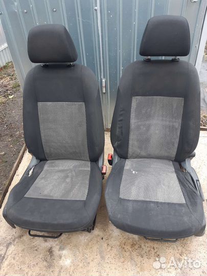 Сиденья на volkswagen polo