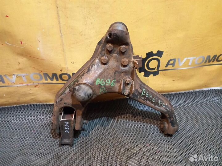 Рычаг передний левый mitsubishi pajero sport K94W