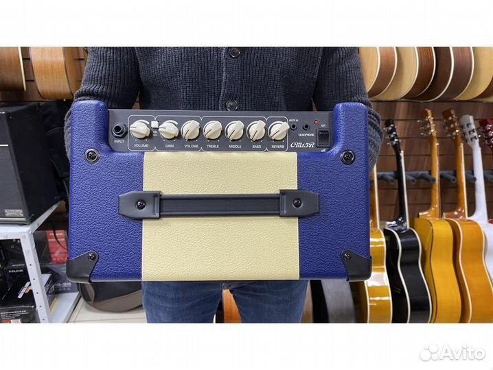 Cort CM30R-EU-DB комбоусилитель для гитары