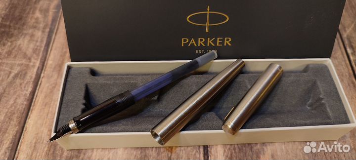 Перьевая ручка parker