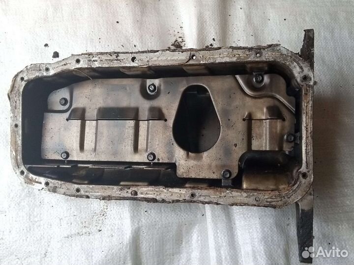 Поддон масляный Toyota corolla