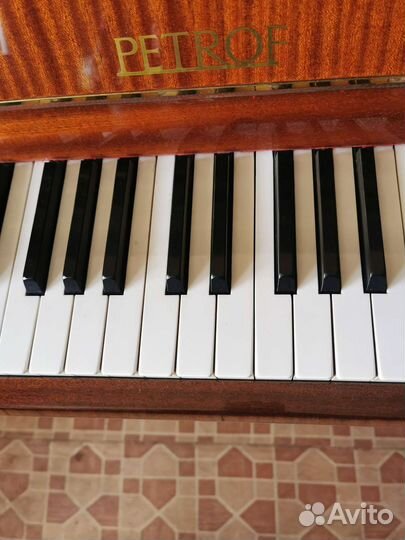 Пианино petrof