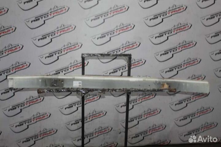 Усилитель бампера nissan cedric gloria ENY34 HY34 MY34 Y34 передняя 62032AG000