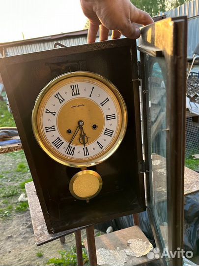 Старинные настенные антикварные часы с боем СССР