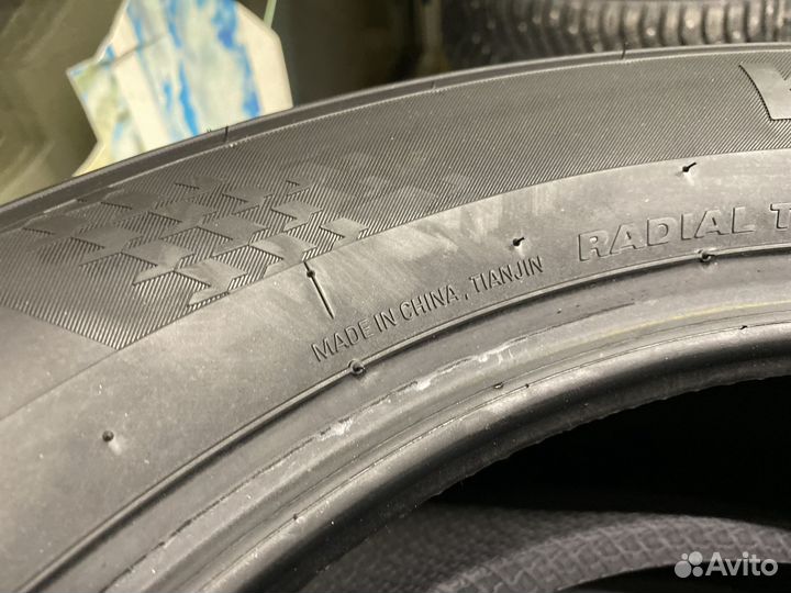 Kumho Ecsta HS51 215/60 R17 96H