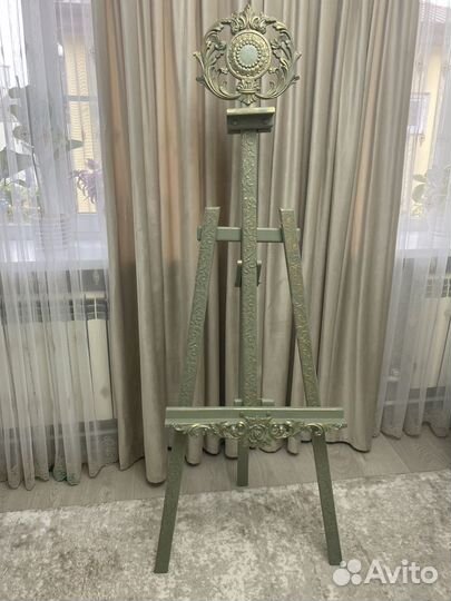 Мольберт интерьерный