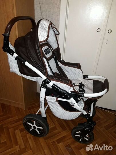 Коляска 2 в 1 DPG Romance Dots