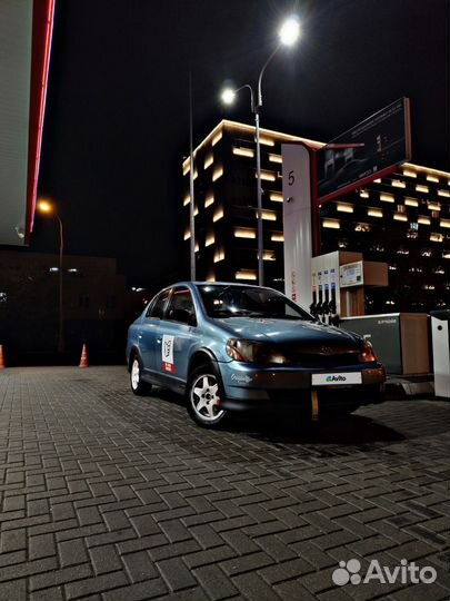 Toyota Echo 1.5 AT, 2001, 250 000 км