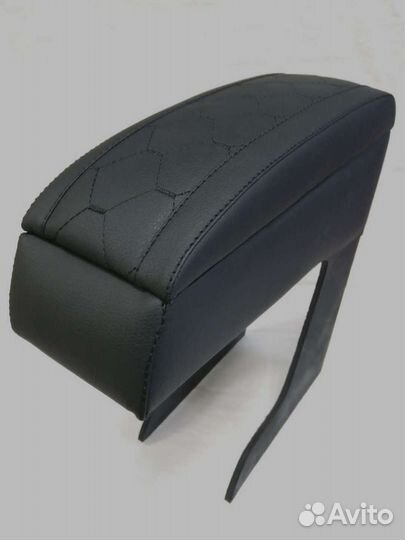 Подлокотник Nissan Almera (уп1) с 2012