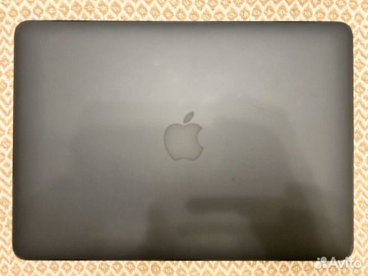 Macbook Air 13:новАКБ+i5+SSD256+grafix1,5gb+OS2024