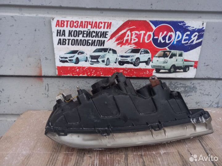 Фара передняя левая Hyundai Elantra XD 2003-2010