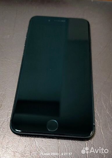 iPhone 8 Plus, 64 ГБ
