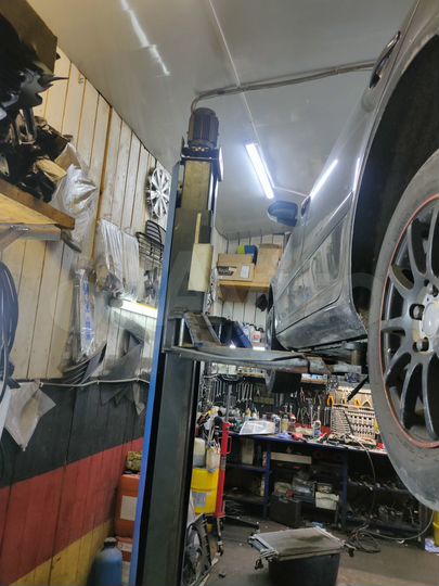 Гараж, > 30 м²