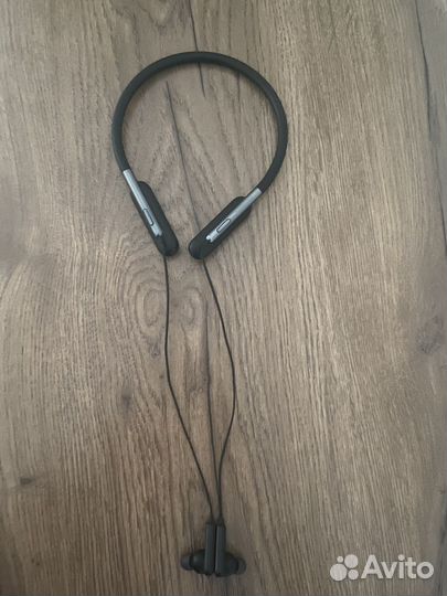 Беспроводные наушники samsung u flex