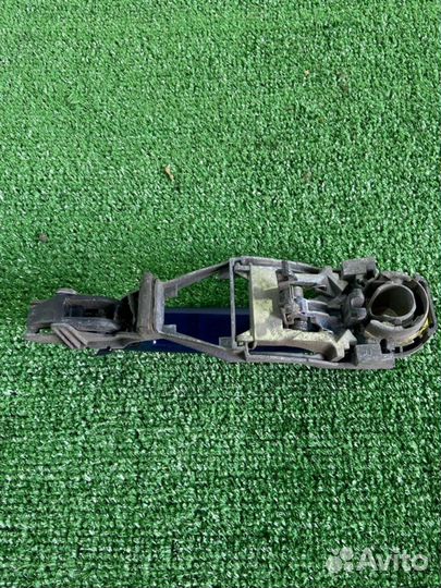 Ручка двери задней наружная левая Volkswagen Passa