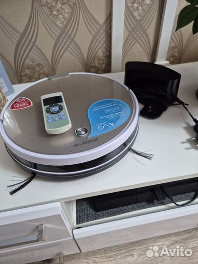 Робот пылесос polaris