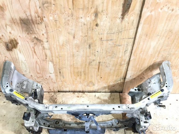 Рамка радиатора Toyota Mark Ii Qualis MCV21W 2mzfe