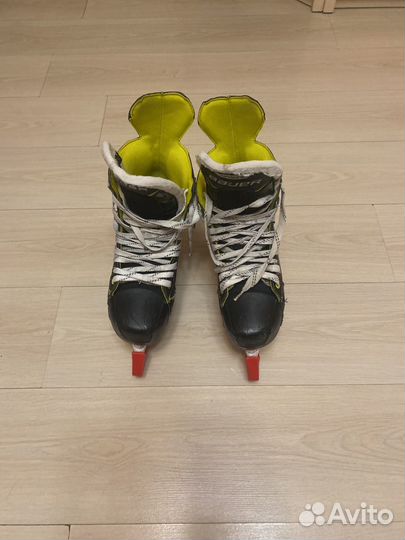 Хоккейные коньки bauer