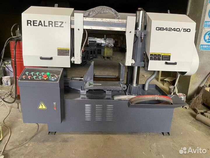 Ленточнопильный полуавтоматический станок