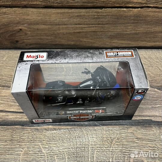 Модель мотоцикла Harley Davidson road glide cvo