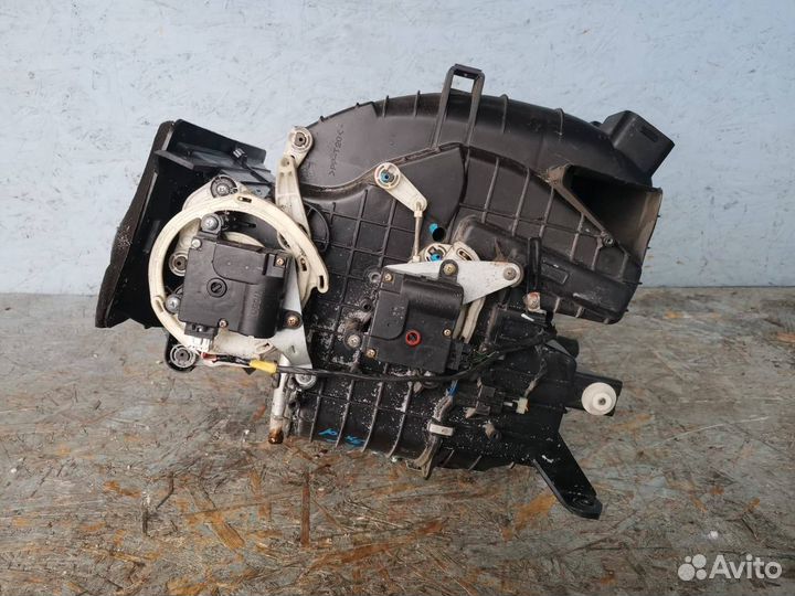 Отопитель в сборе (печка) Hyundai Elantra XD 2001