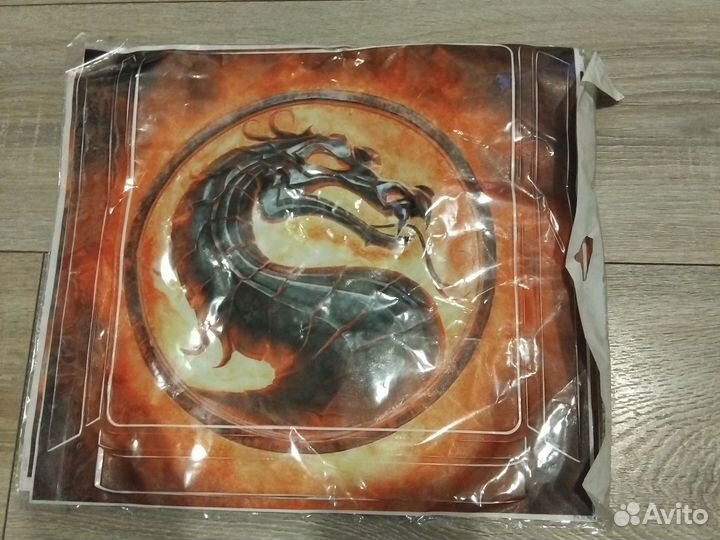 Наклейка на Sony Playstation 4 slim