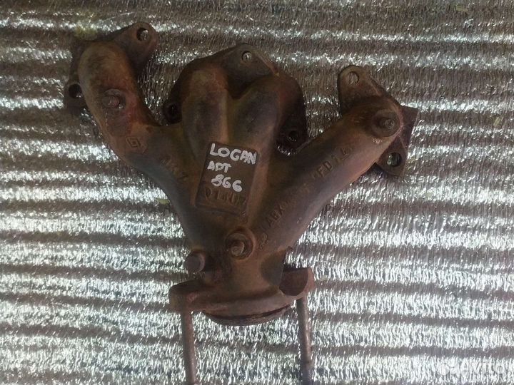 Коллектор выпускной Renault Logan