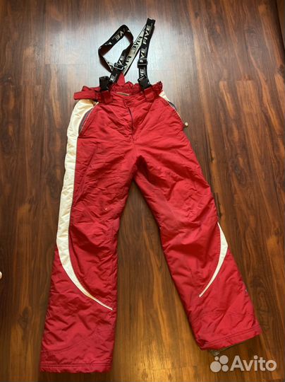 Горнолыжный костюм женский