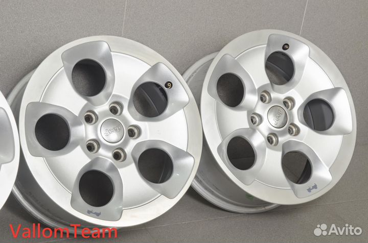 Лот UP29170881 Оригинальные 18-е диски jeep