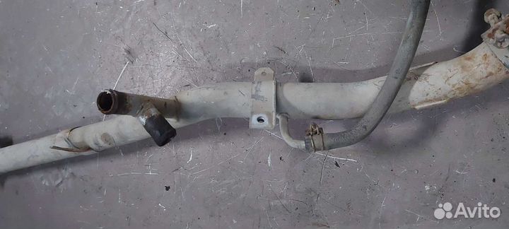 Трубки охлаждения Nissan Serena c23