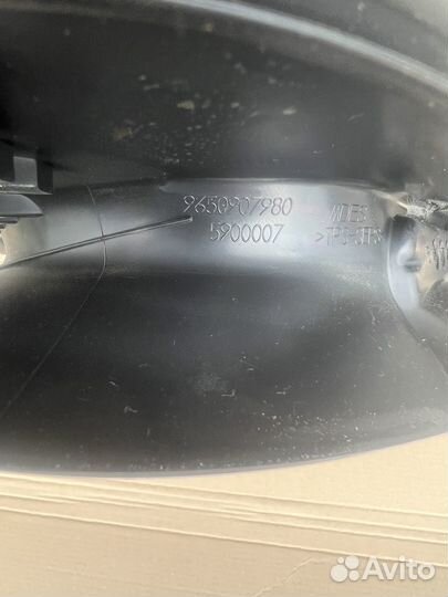 Форточка передней левой двери Peugeot 207