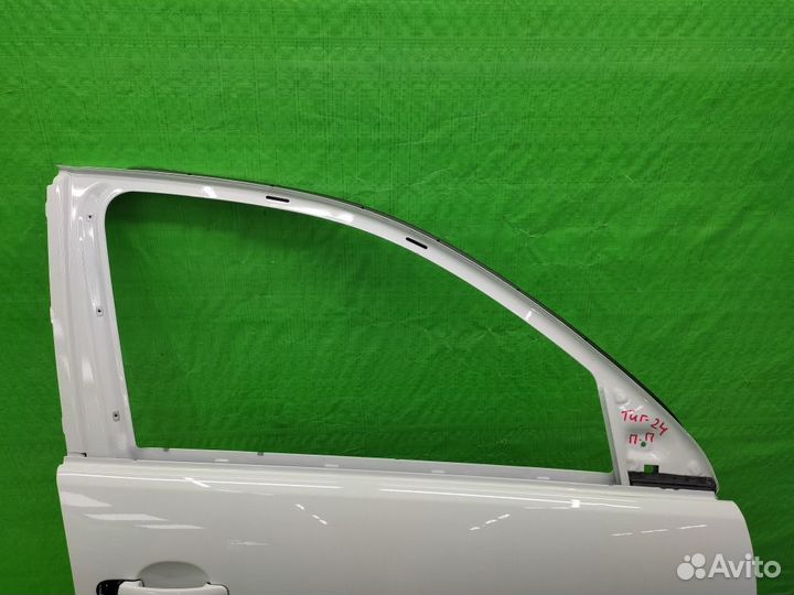 Дверь перед. правая цвет 0Q/C9A VW Tiguan 07-16