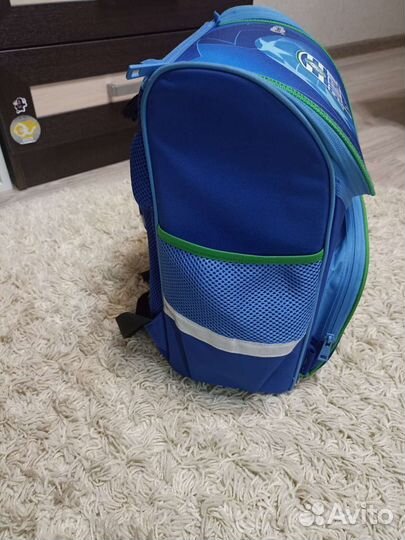 Рюкзак школьный