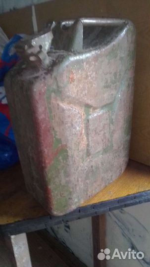 Канистра 20 литров железная