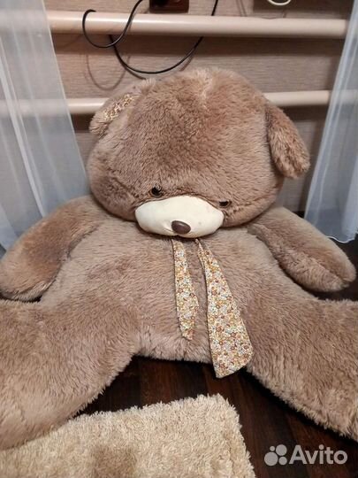 Большие плюшевые медведи