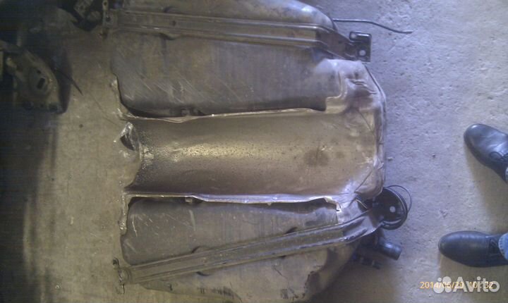 Топливный бак Volvo S60