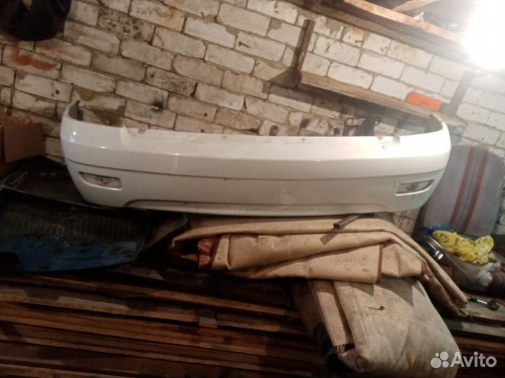 Продам бампер на приору