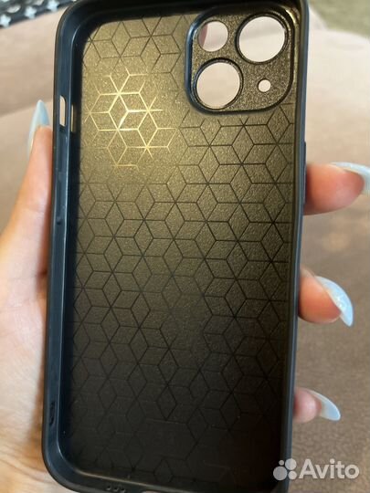 Кожаный чехол iPhone 13 с вышивкой Бульдожка