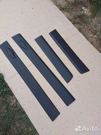 Молдинги на низ дверей Ланос