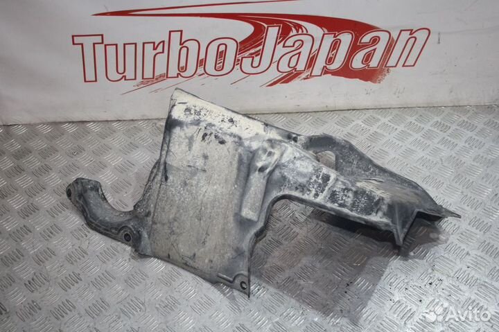 Защита двигателя левая Mazda MPV LW 03-06 рестайл