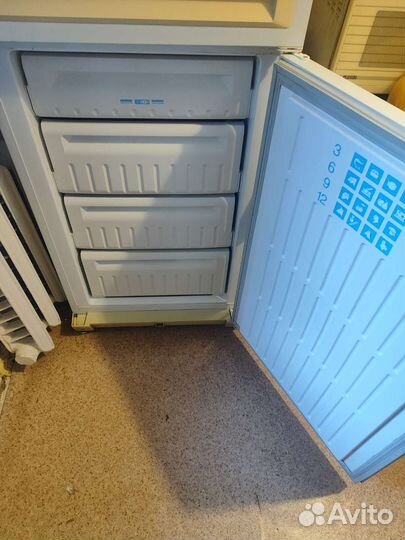 Холодильник stinol