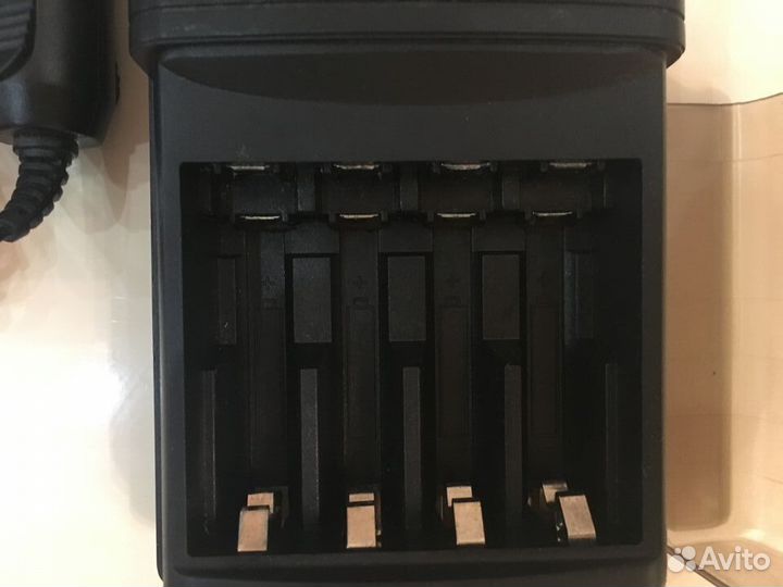 Зарядное устройство ataba AT-908 для Ni-Cd/Ni-Mn